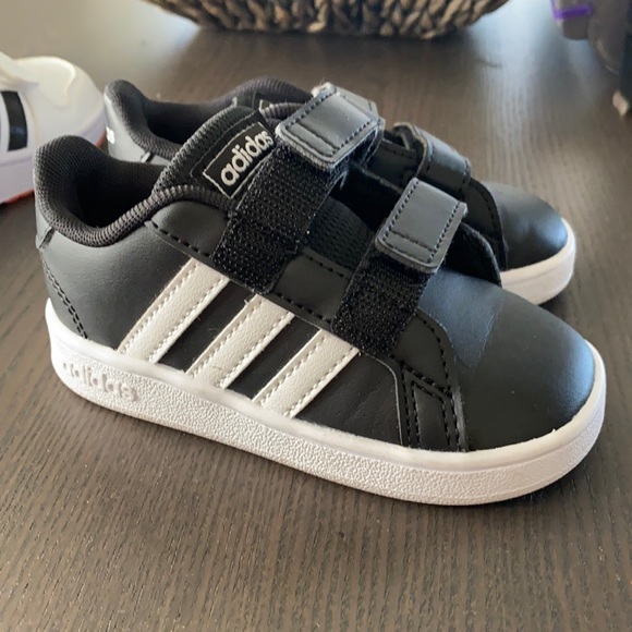 Baby shoes - Picture 1 of 1